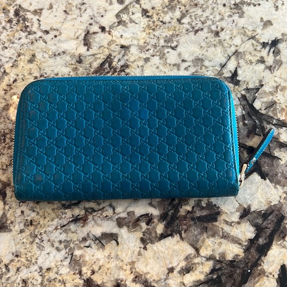 100% Authentic Guccissima Gucci Wallet- an AMAZING edition to any closet - Picture 10 of 14